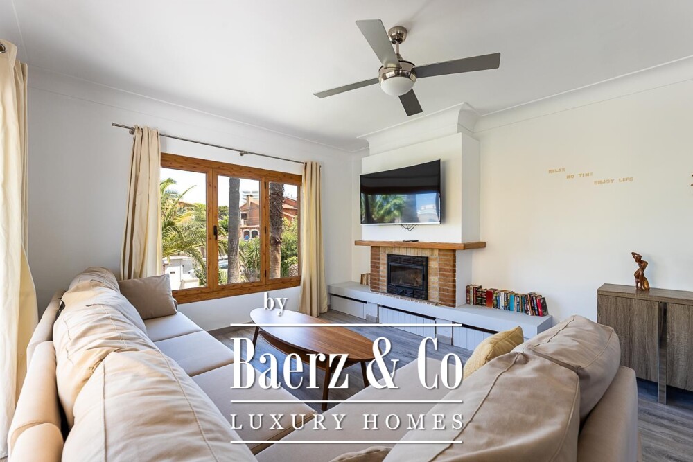 Exclusive Villa with Vacation License in Arenal area, Palma image