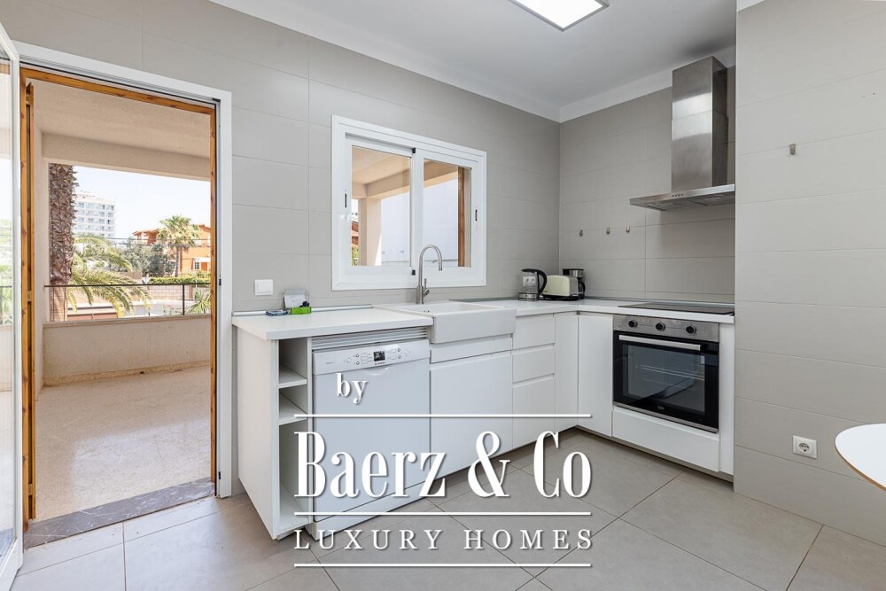 Exclusive Villa with Vacation License in Arenal area, Palma image