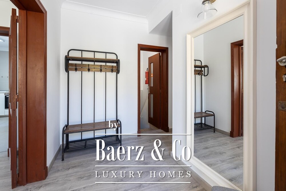 Exclusive Villa with Vacation License in Arenal area, Palma image