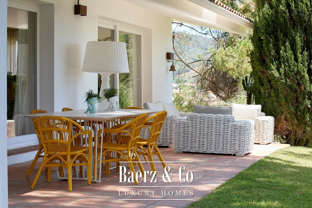 Elegant Mediterranean estate with sea views and proven investment appeal — Calonge, Costa Brava image