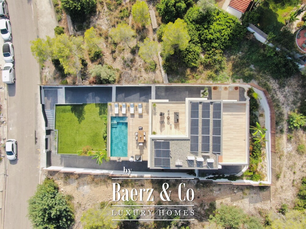 Contemporary Villa with Panoramic Mediterranean Sea Views in Cunit image