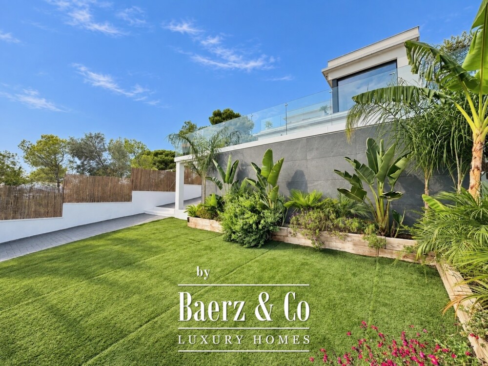 Contemporary Villa with Panoramic Mediterranean Sea Views in Cunit image