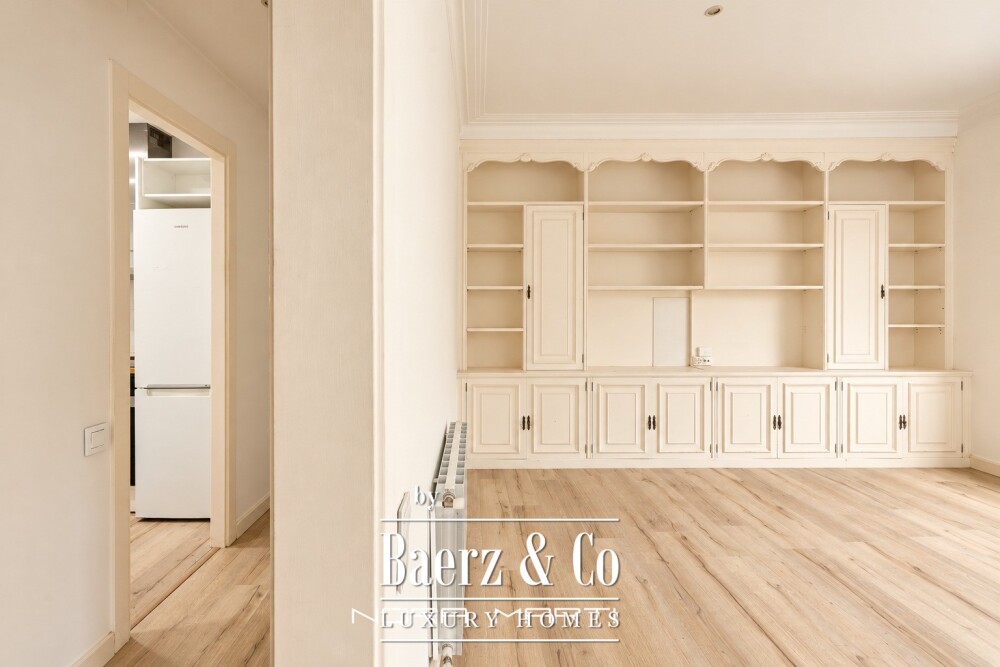 Apartment for sale in Les Corts image