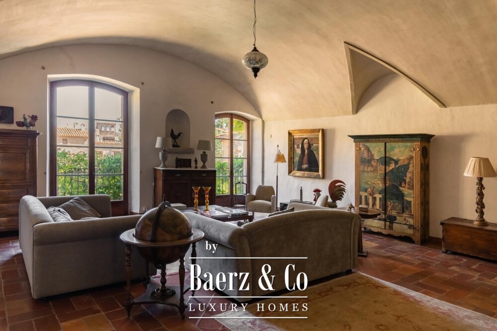Historic Palace with Hotel Licence in Monells image