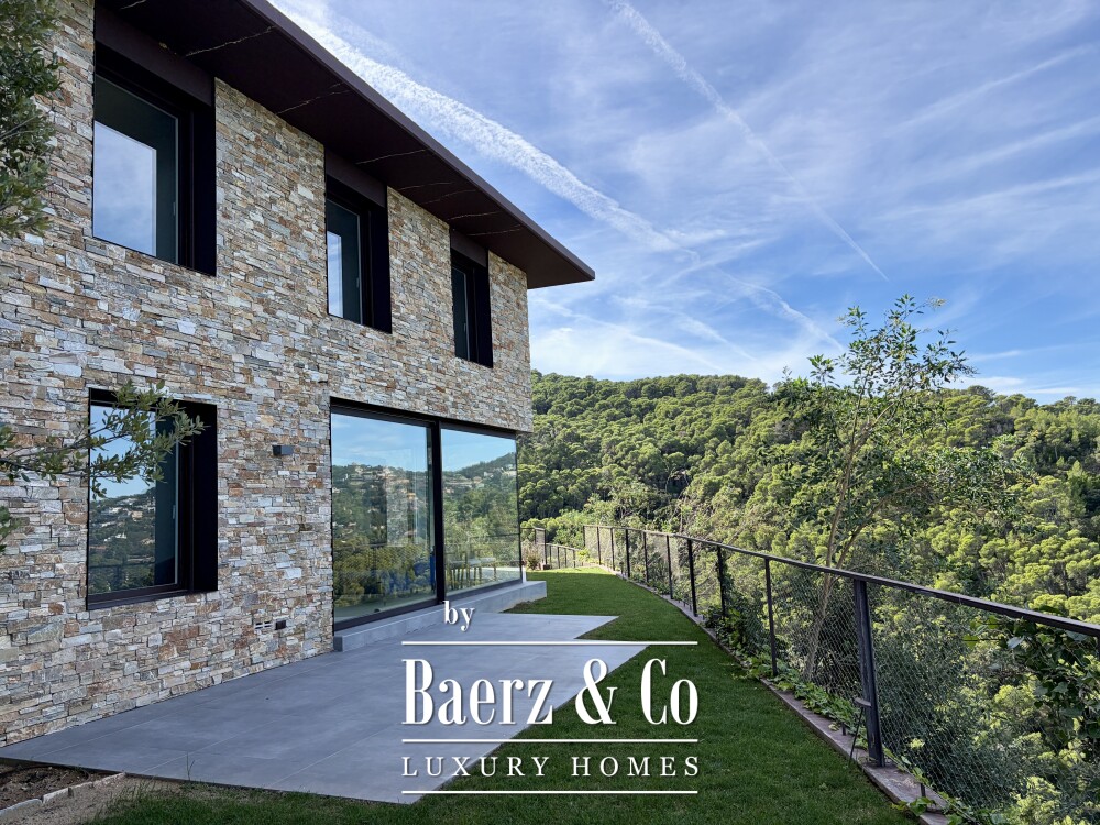 Sea-view property near Sa Riera, Begur image