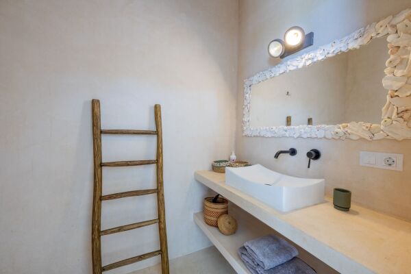 photo 11 Crown West 206