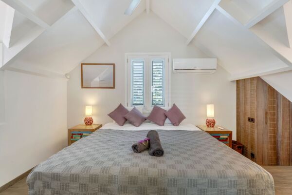 photo 10 Oceanfront Living in the Heart of Kralendijk