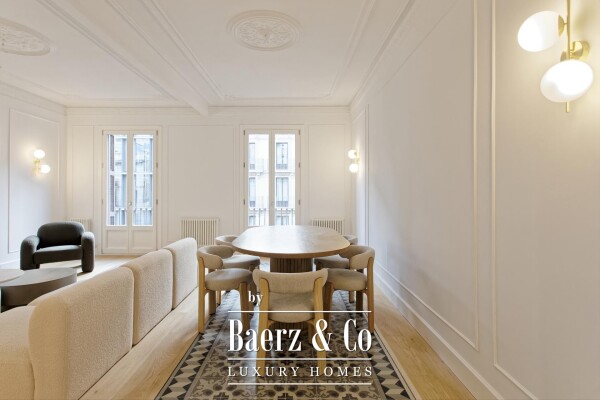 photo 3 Absolute Luxury: Exclusive Renovated Residence in a Historic Finca Regia   Eixample Dreta