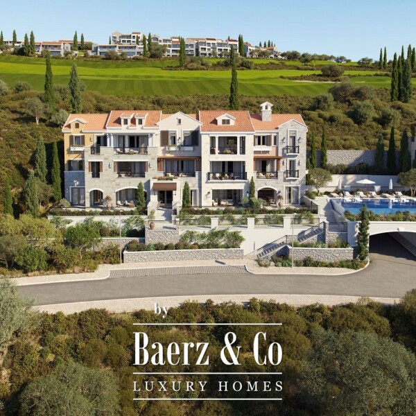 photo 9 Spacious Apartment with a Sea View in Montenegro