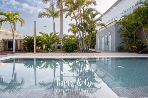 photo 32 Luxury penthouse duplex in La Caleta, Tenerife
